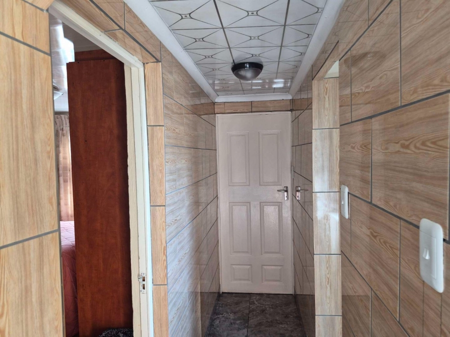 2 Bedroom Property for Sale in Kwazakhele Eastern Cape